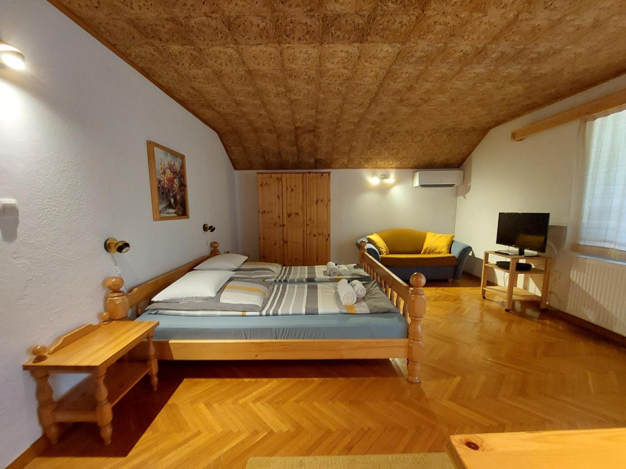 Guest House Vera Bled Ngoại thất bức ảnh